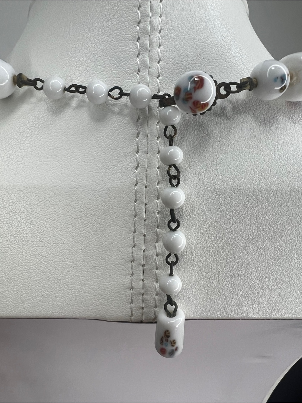 Millefiori Milk glass beaded choker - Picture 5 of 5